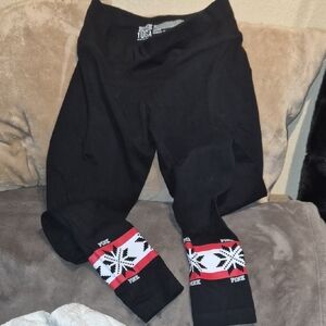 PINK Victoria's Secret Black Leggings with Snowflake Pattern holiday size xs